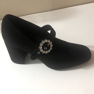 Forever 21 Faux Suede Block Heels. Size 8.5